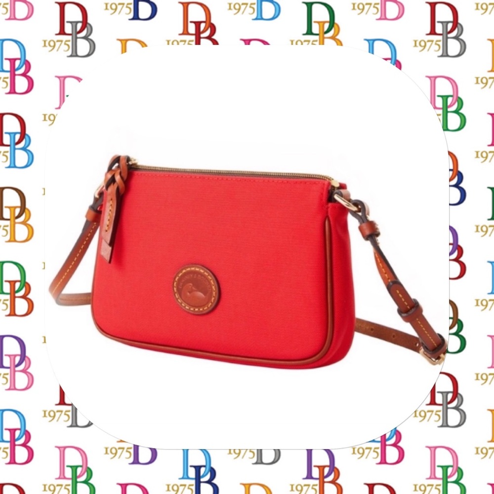 🚨Low price ends tonight 🚨Red Crossbody Dooney and Bourke Bag